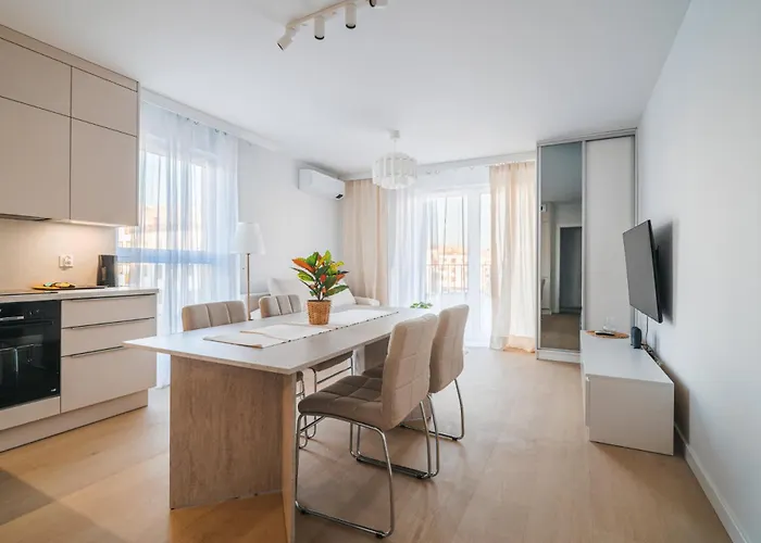 Beige Harmony For Family & Business * Βρότσλαβ