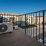 Beige Harmony For Family & Business With Parking And Ac By Uniquerent شقة *