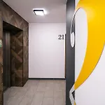 Beige Harmony For Family & Business With Parking And Ac By Uniquerent فروتسواف