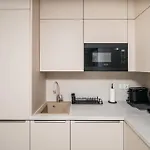 Beige Harmony For Family & Business With Parking And Ac By Uniquerent * فروتسواف