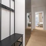 Beige Harmony For Family & Business With Parking And Ac By Uniquerent * فروتسواف