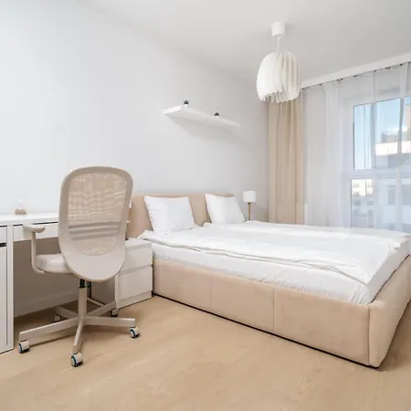Beige Harmony For Family & Business With Parking And Ac By Uniquerent شقة