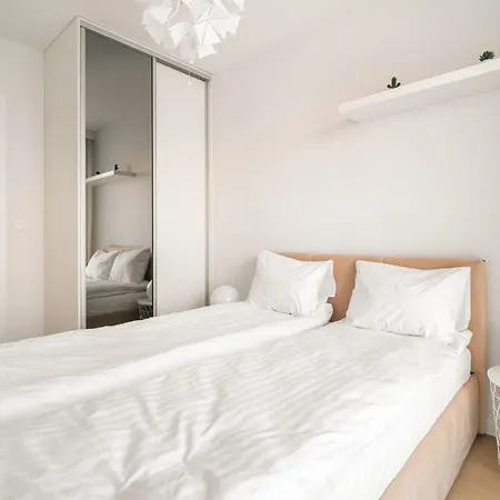 Beige Harmony For Family & Business With Parking And Ac By Uniquerent شقة