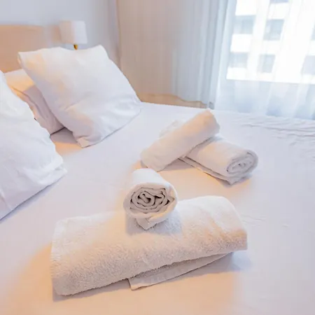 Beige Harmony For Family & Business With Parking And Ac By Uniquerent Wroclaw