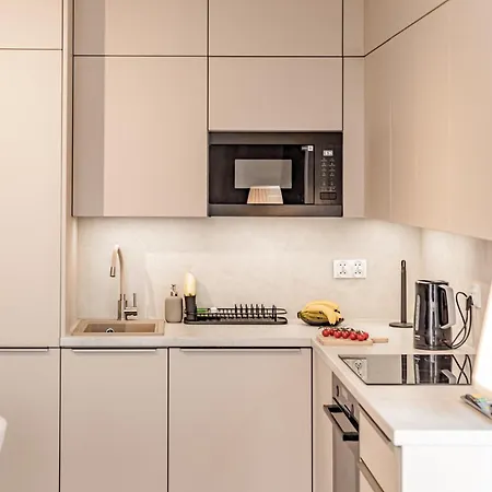 Apartment Beige Harmony For Family & Business With Parking And Ac By Uniquerent *