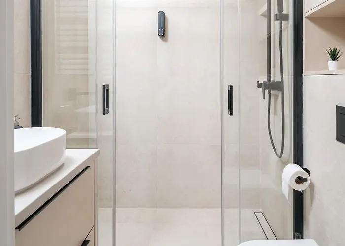 Beige Harmony For Family & Business Apartman